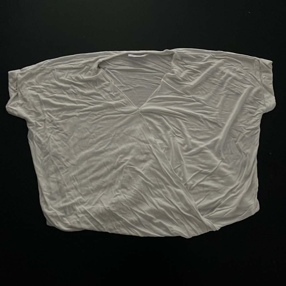 Double Zero Relaxed V-Neck, Size Small, Color White